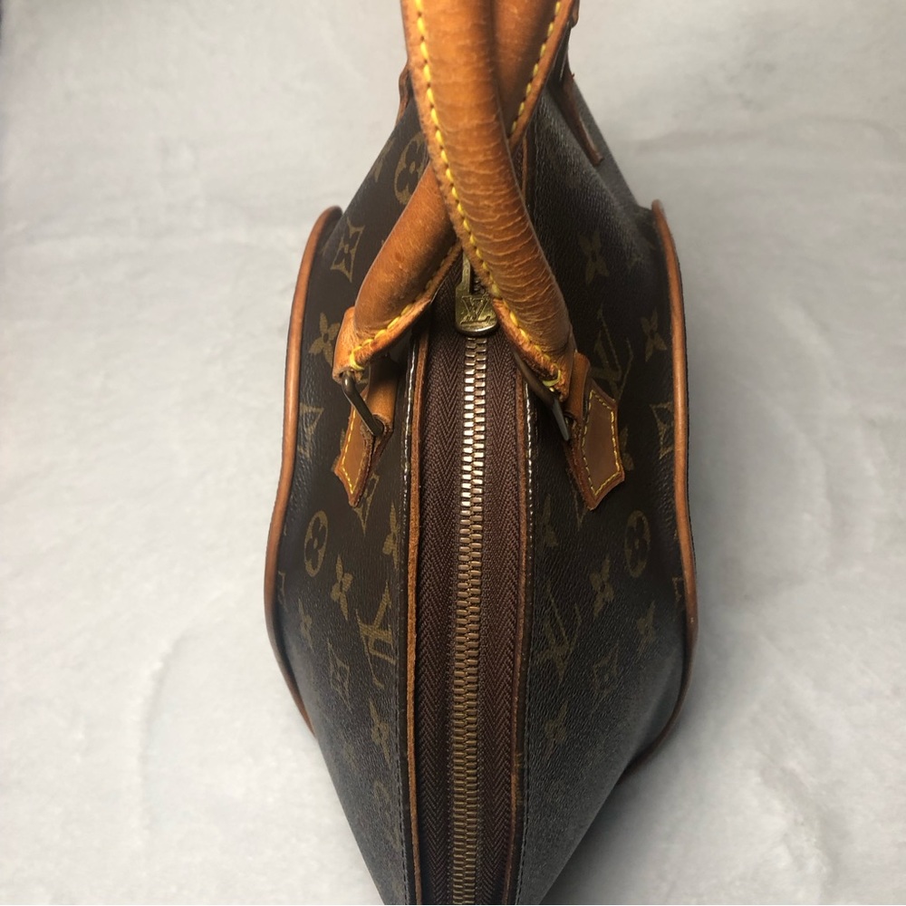 Louis Vuitton Authentic Monogram Ellipse MM,GUC,w/Dust Bag/COA;Date Code(MI0938 - Picture 16 of 16